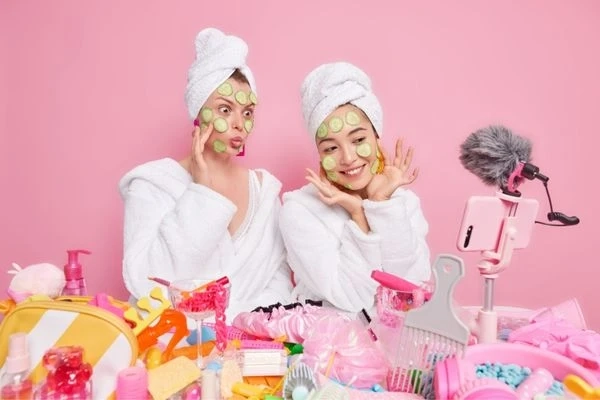 How to Use Retin-A for Anti-Aging, Acne, and Wrinkles
