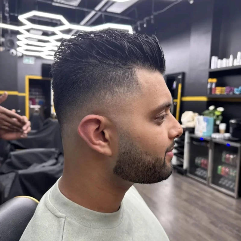 How Beard Trimming Services Enhance Facial Structure