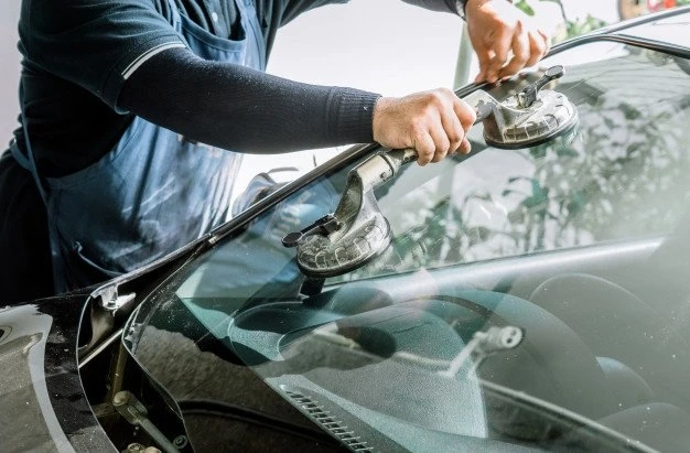 Why You Should Go to a Professional for Automotive Glass Repair Services
