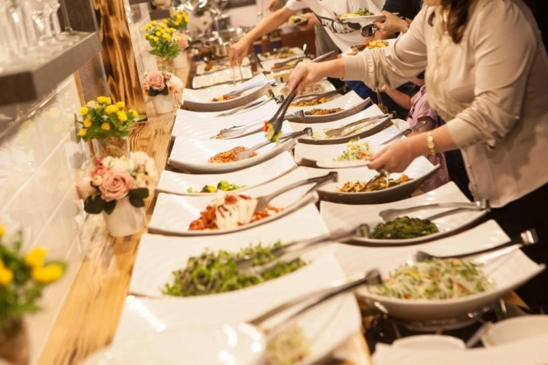 How Wedding Catering is Different from Party Catering