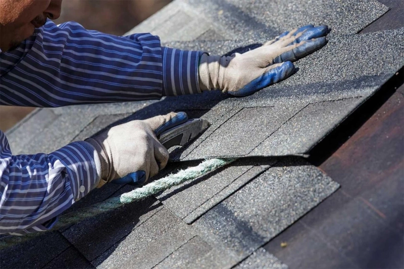 Emergency Roofing Services: How to Handle Unexpected Roof Problems