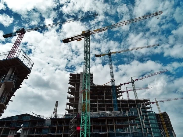 Enhancing the performance of the rental business with equipment rental software