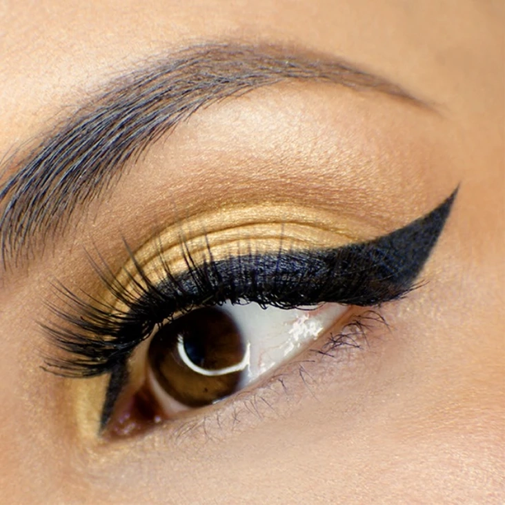 4 Ways Getting Ready for the Holiday Party Is the Best Part
