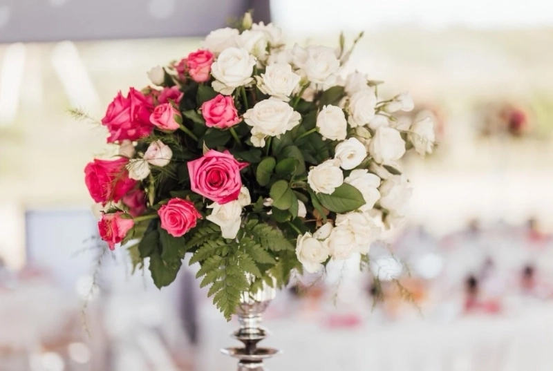 Factors to Consider while Choosing the Right Wedding Flowers