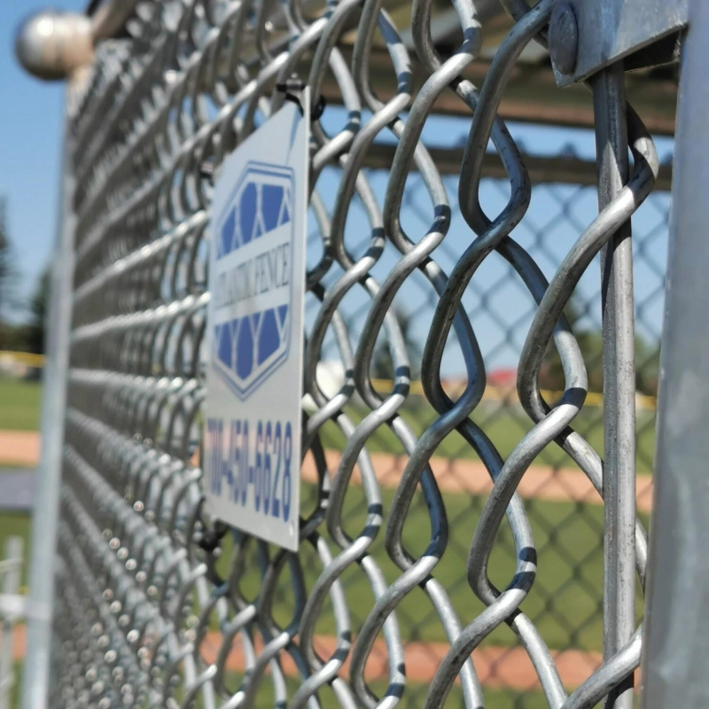 How to Choose the Perfect Fence for Your Pool