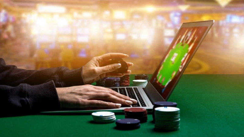 The Hidden Advantages of Playing in Smaller Poker Communities