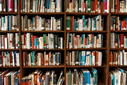 Benefits Of Adding A Laminate Bookshelf In Your Office In 2021
