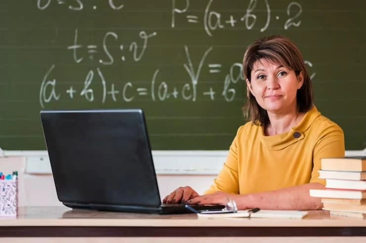 What Do Teachers Do? (And How To Become One)