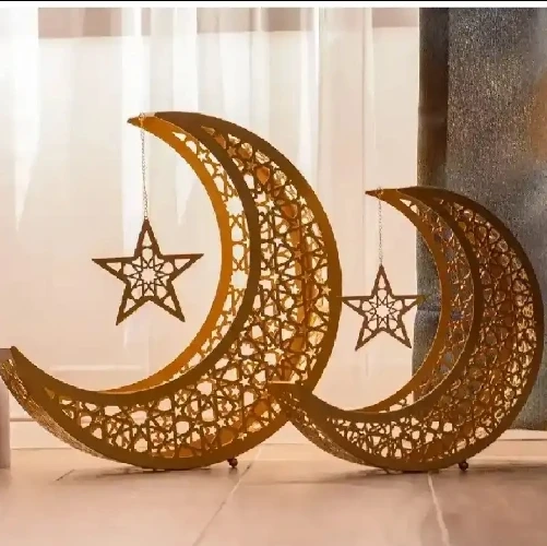 What are the typical dimensions and weight of the eid moon decoration?