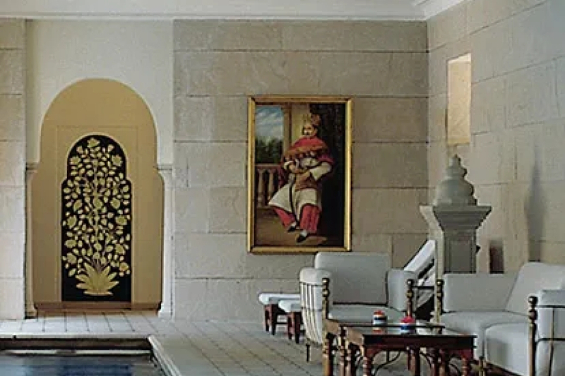 Why Tourists Prefer Hotels Near Taj Mahal Agra?