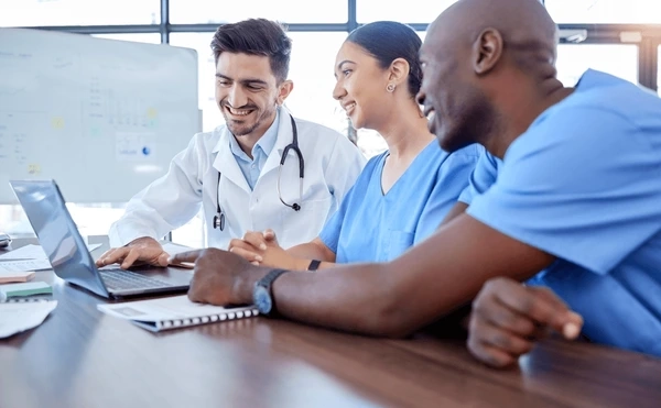 Helping Doctors Build Trust and Visibility in the Digital Era