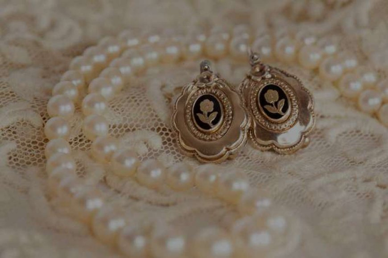 Must have Pearl Jewellery Pieces in your Wardrobe
