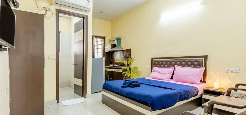 2 Bedroom Serviced Apartment DLF - 5 Gurgaon