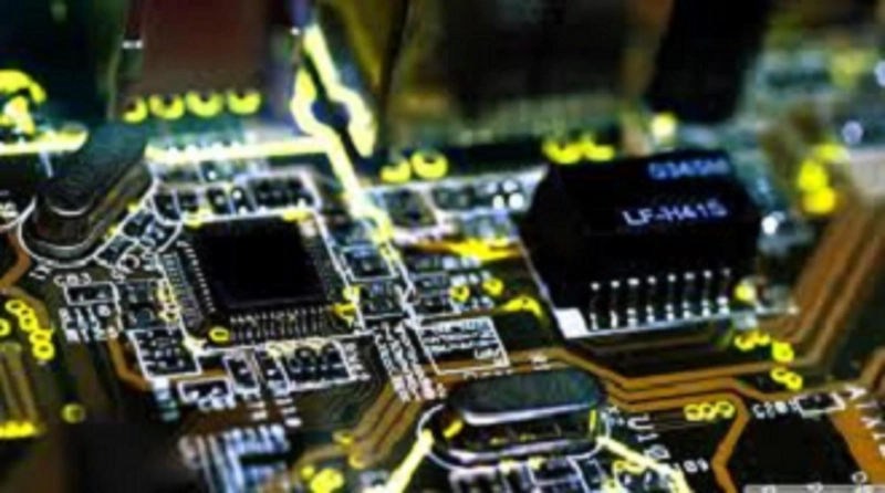 Semiconductor Memory, Which Is Commonly Used In Equipment Such As Personal Computers