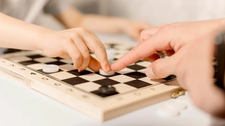 IchessU Launches Online Practice Chess Classes for Kids and Adults Worldwide