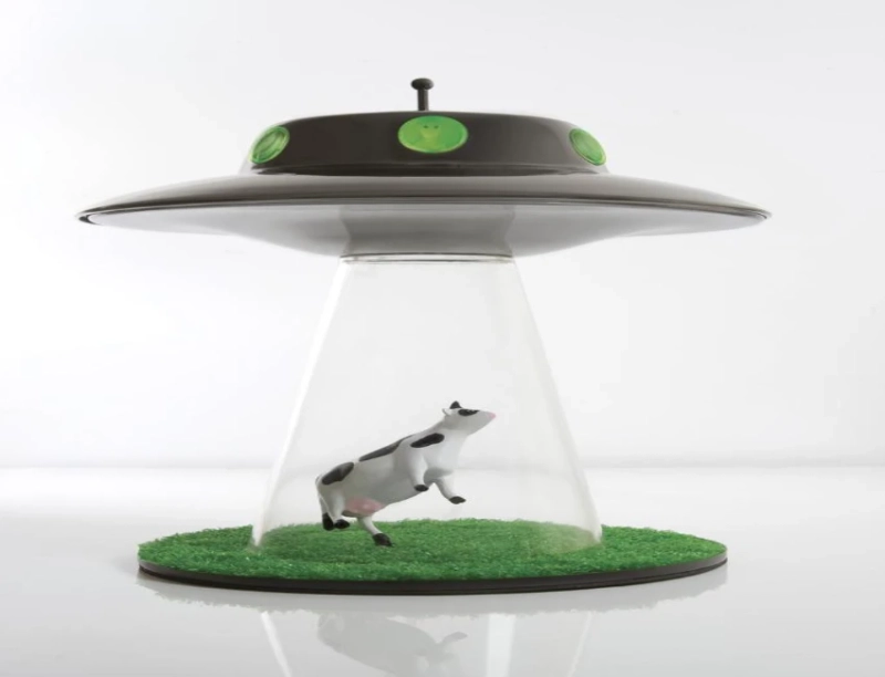 UFO Alien Abduction Lamp Now Available Online  For Order