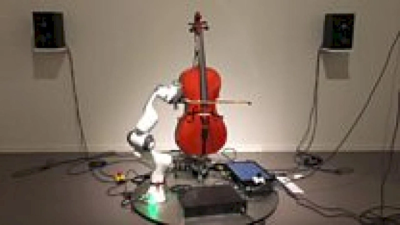 The cello playing robot and other tech news