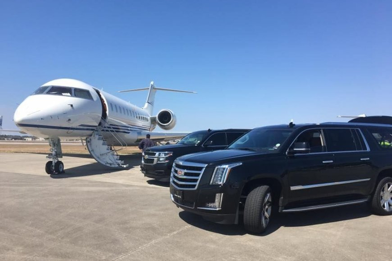 Seamless Luxury: Limousine Service from JFK Airport to Manhattan and Beyond