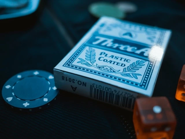 Earning money, how am i able to win the poker