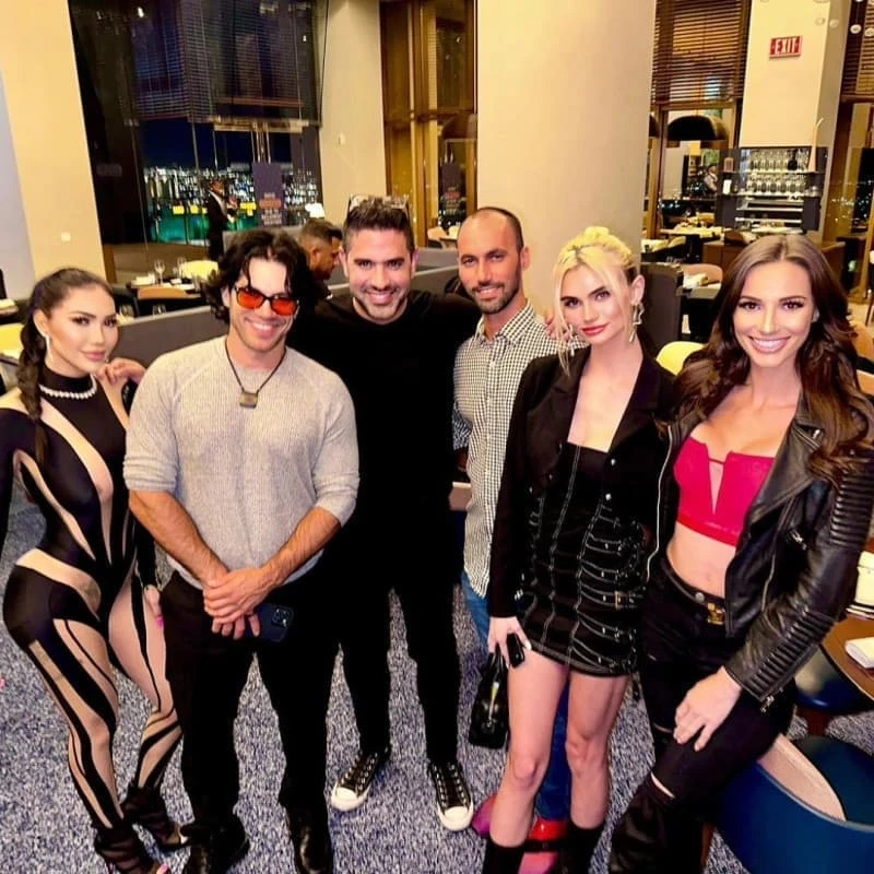 The Confidence Gap That Separates Successful Men on Dating Sites