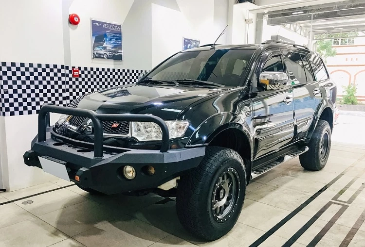 The Benefits of Car Tinting Beyond Aesthetics
