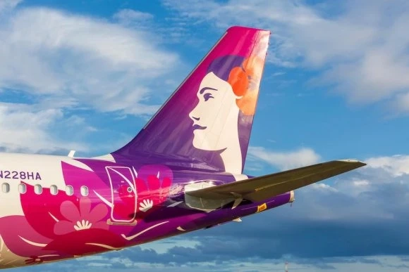 How to change my name from the Hawaiian Airlines ticket?