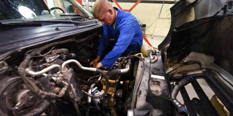 Best Heavy Duty Truck Battery: Read Once Before Buy One