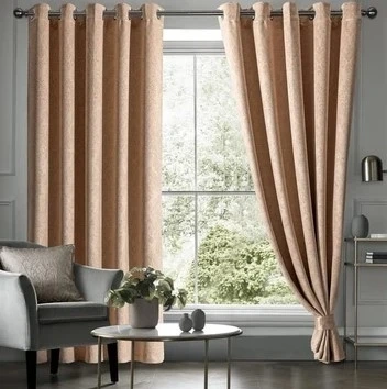 How to decorate a bed Curtains