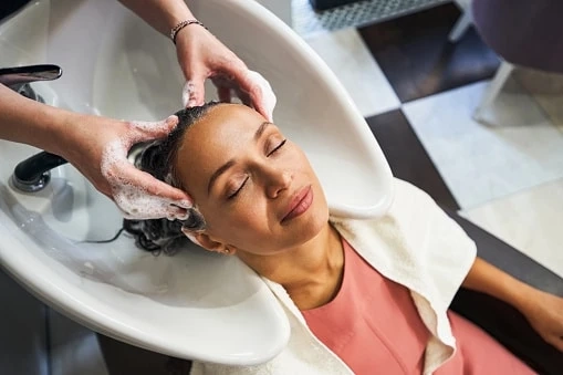 What's the Difference Between Hair Stylist and Hairdresser?