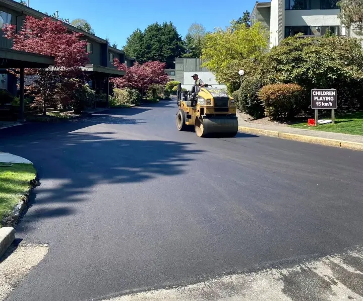 Residential Asphalt Paving West Vancouver | Nasib Asphalt