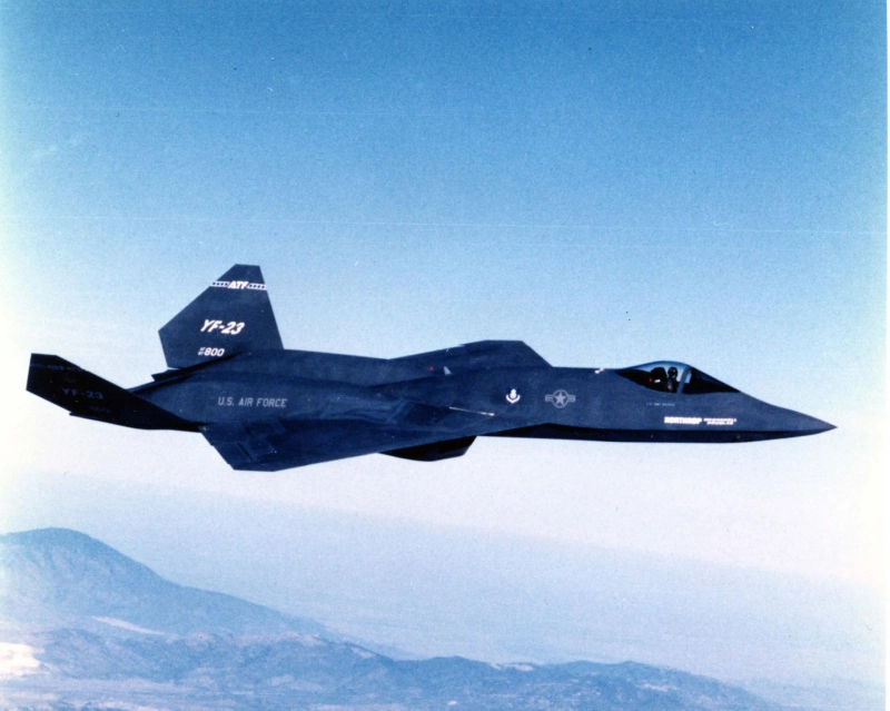 Northrop YF-23 — The F-22 Competitor