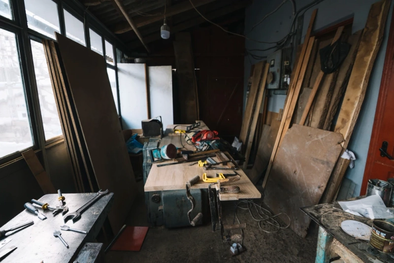 How Professionals Handle Heavy and Hazardous Items During a Garage Clean Out