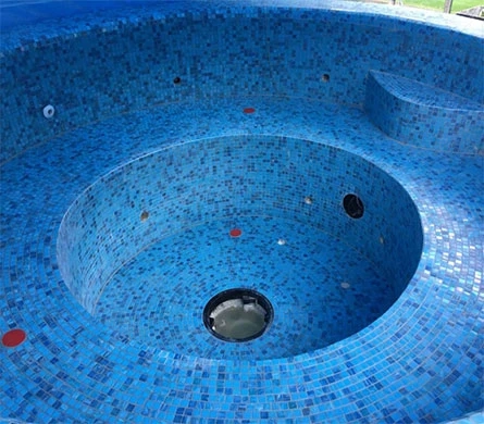 What Are the Things That You Can Remodel in Your Swimming Pool?