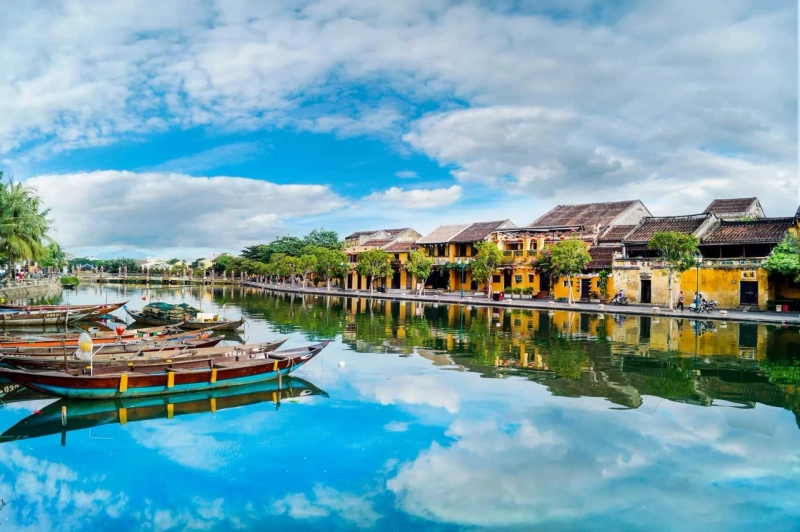 The Ultimate Guide to Vietnam Tour Packages: From Hanoi to Ho Chi Minh City