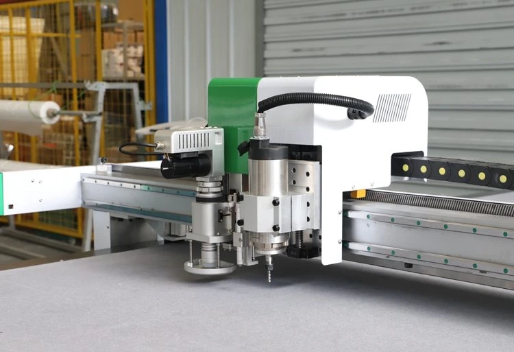 Industrial Automatic Fabric Cutting Machine