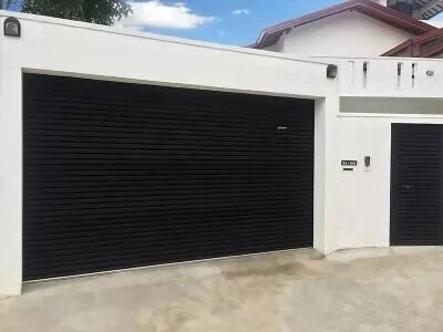 5 Reasons Behind Hiring a Garage Door Repair Expert
