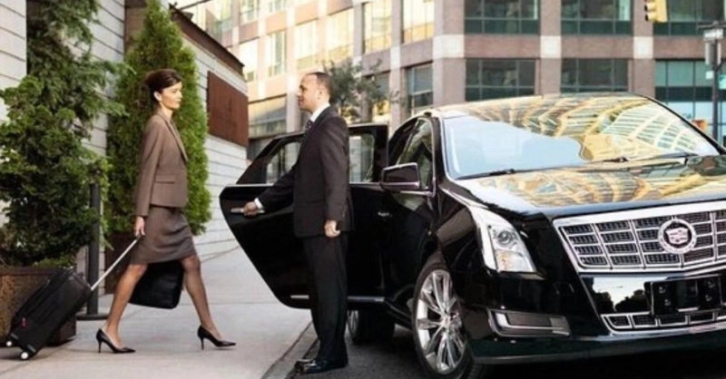 10 Benefits of Booking a Gatwick Airport Taxi in Advance