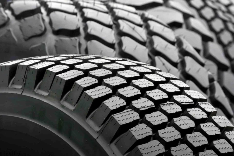 Choosing the Perfect Highway Tires for Your Road Adventures