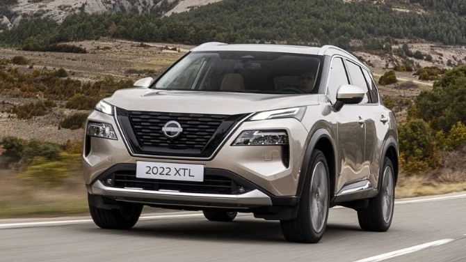 Nissan X-Trail Features and Engine Specifications