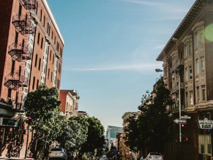 Is Hiring a Commercial Lease lawyer Essential for Your Business Success?