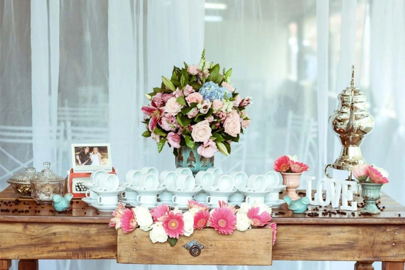 How To Choose The Best Artificial Flowers For Your Space