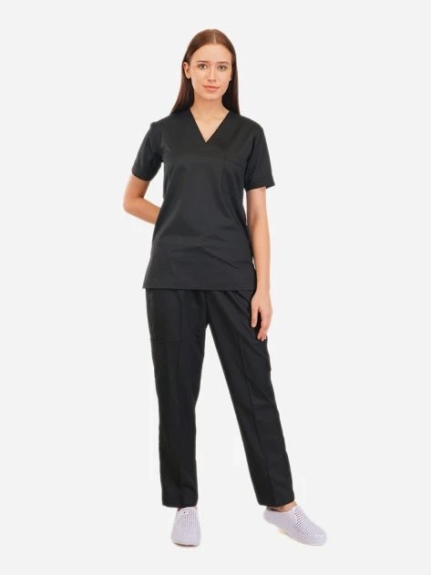 How to Choose the Right Female Scrubs for Your Body Type?