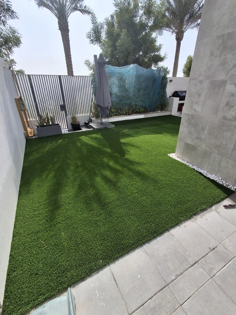Transforming Arizona Landscapes with the Right Artificial Grass Contractor Scottsdale