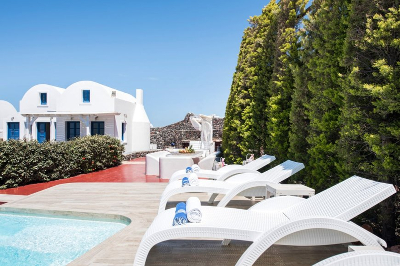 Unveiling Greece's Hidden Charms: Find American Rentals Guide to Ano Patisia and Oia