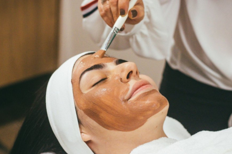 Choosing the Best Skin Tightening Treatment Service: Questions to Ask Your Practitioner