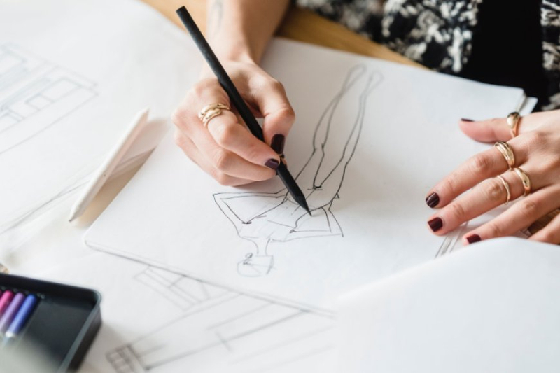 Fashionista's Path: Explore the Courses in fashion designing courses in Mumbai