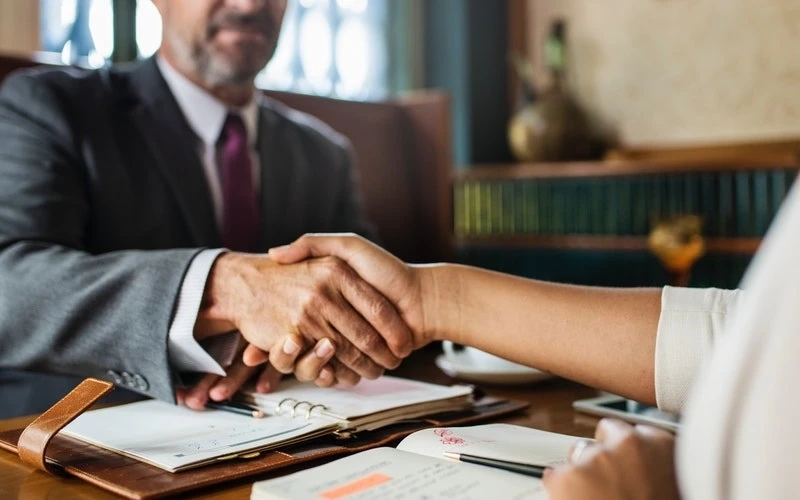 The Role of a Franchise Attorney in Drafting and Negotiating Your Franchise Agreement