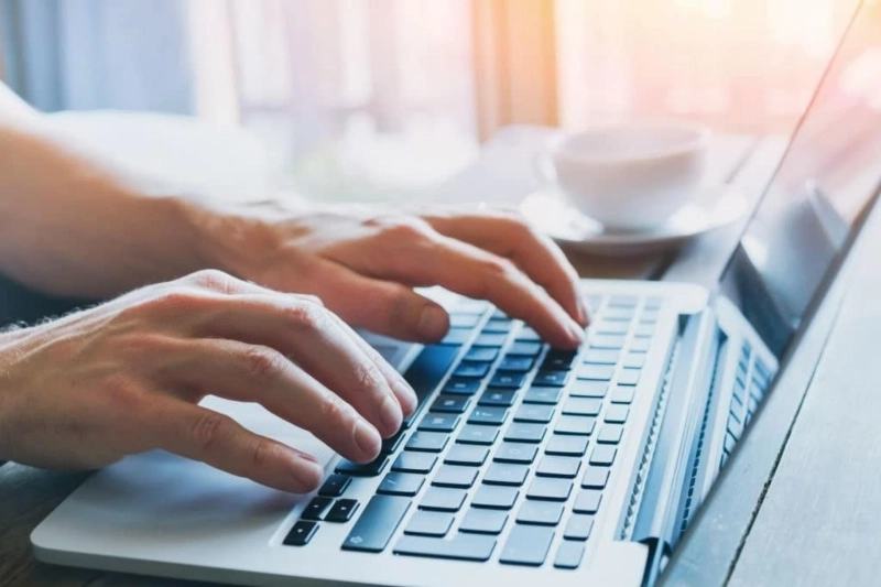 Hire Professionals to Get the Best Laptop Screen Repair in Cardiff