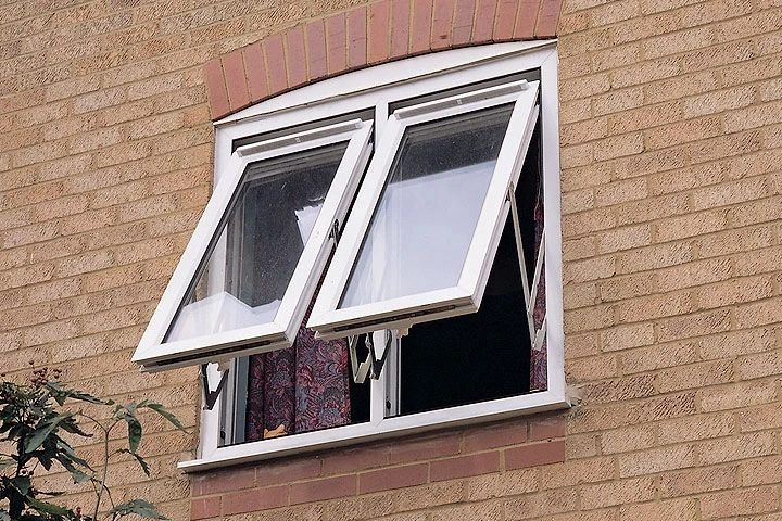 Should You Go For A Manufacturer Or An Installer