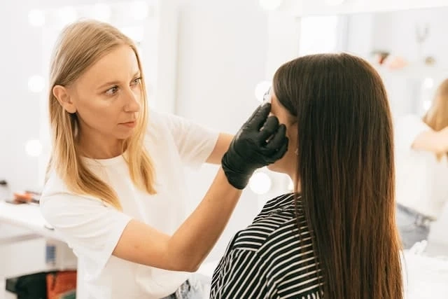 5 Signs That You Received a Bad Facelift